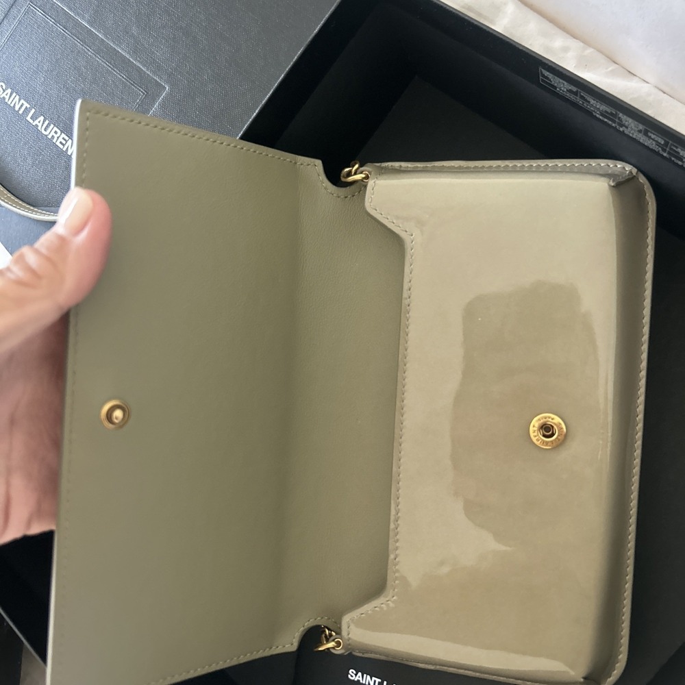 SAINT LAURENT YSL Cassandre $830 Soft Sage Patent Leather Phone Holder NEW - Picture 4 of 10